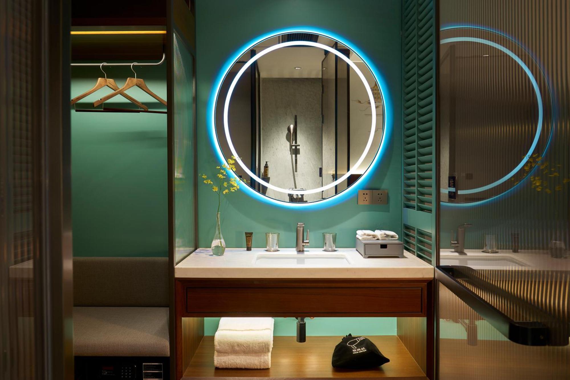 Hangzhou West Lake Milan Hotel - Ten Minutes Walk To The West Lake Екстериор снимка
